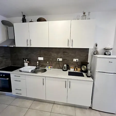 Casa Menna Pansiyon Lagos
