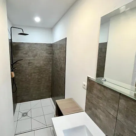 Проживание в семье Casa Menna *