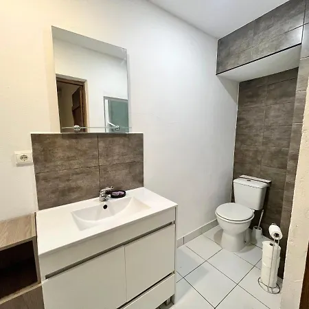 Проживание в семье Casa Menna